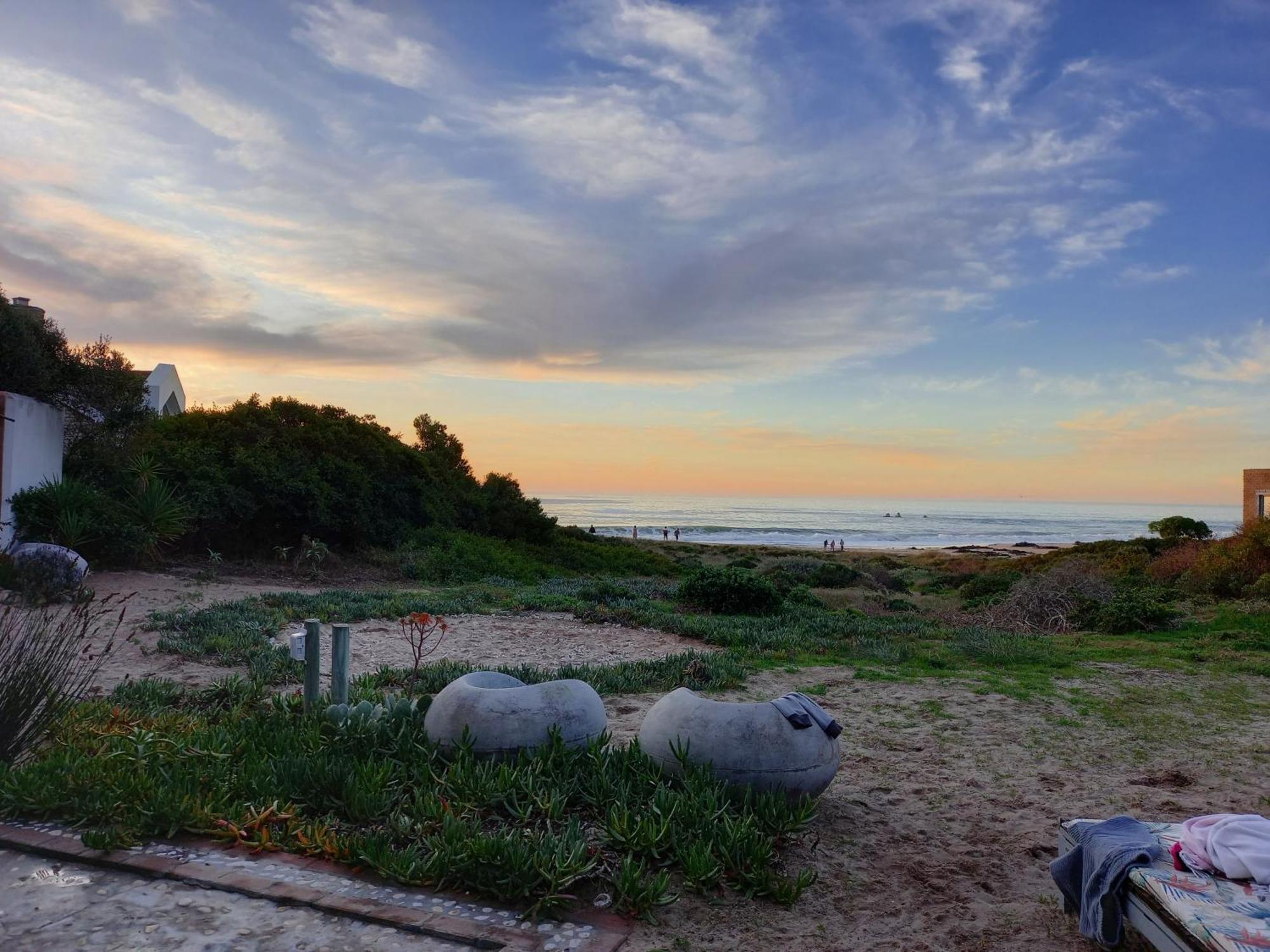 Absolute Beach Accommodation Stompneusbaai Экстерьер фото